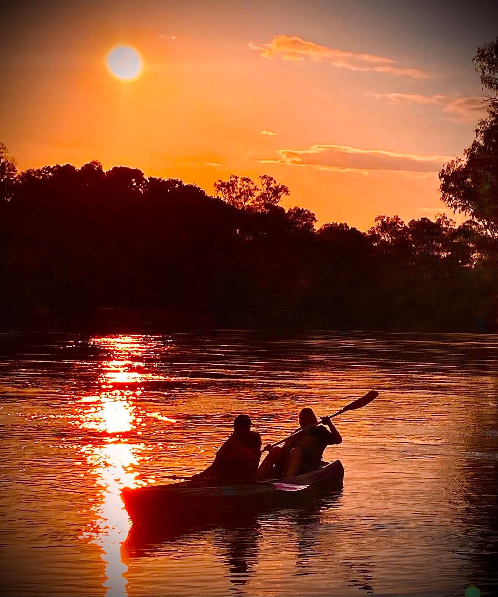Valentines Day Canoodle - Doctors Point to Noreuil Park Foreshore
